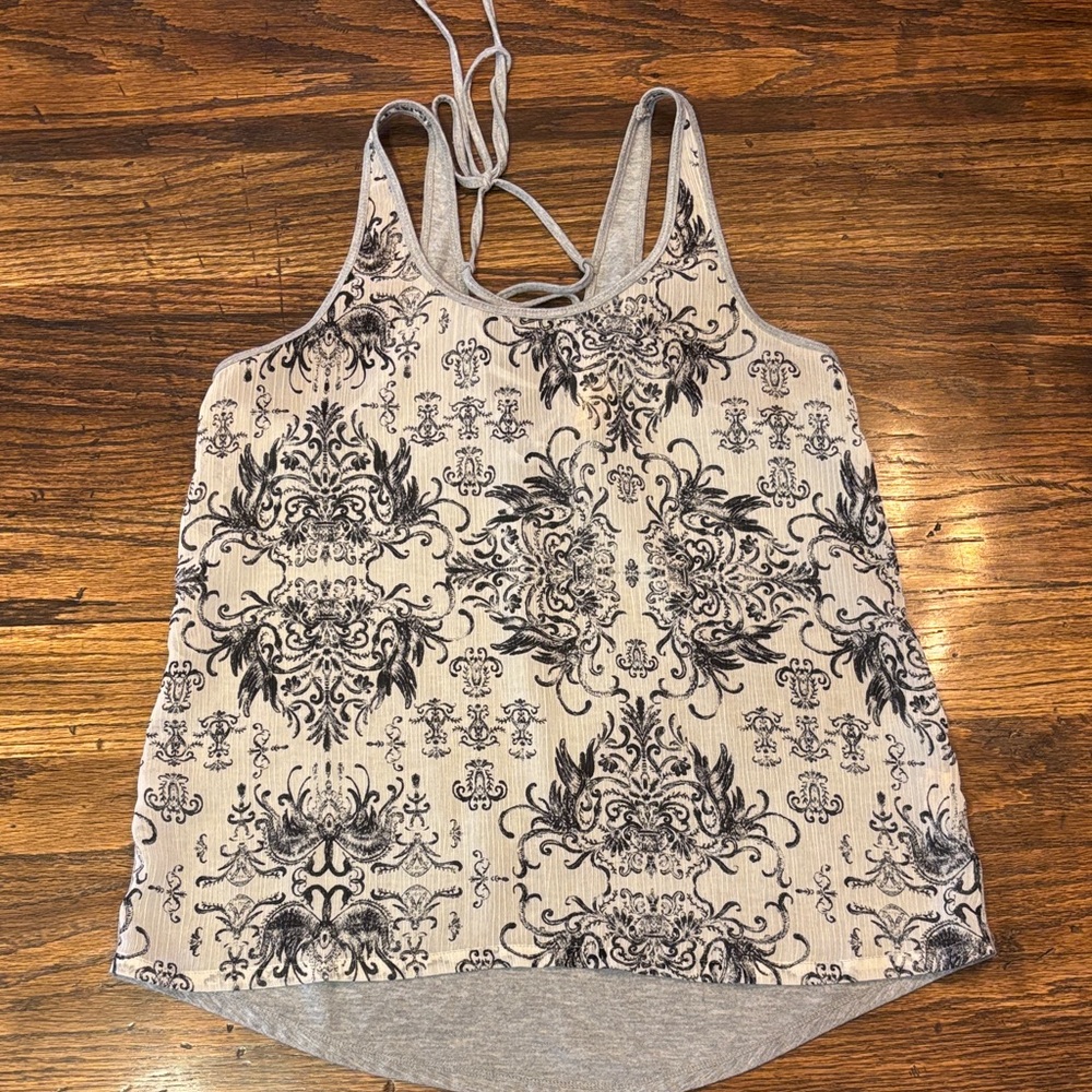 Vera Wang Black and Cream Patterned Tank Top